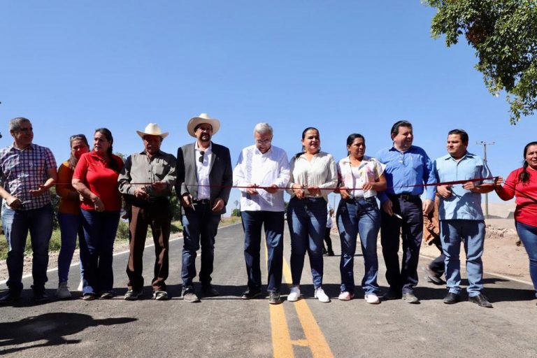 Pavimenta gobernador a Serapio Vargas camino a su pueblo