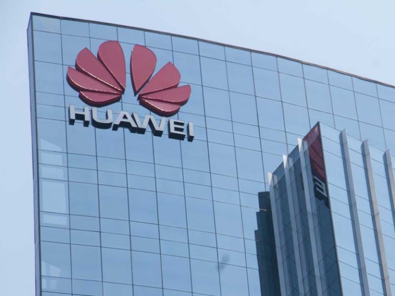 Veta EU venta de equipos Huawei y ZTE por seguridad nacional