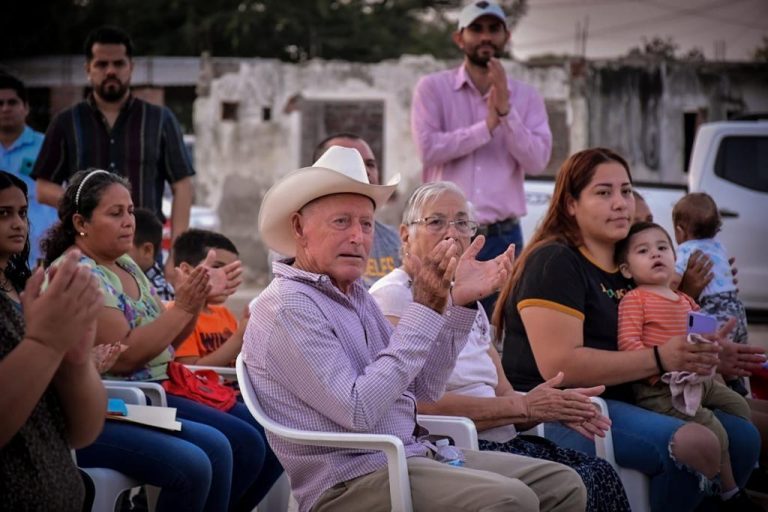 ‘El cambio en la zona rural se está viendo, presidente’