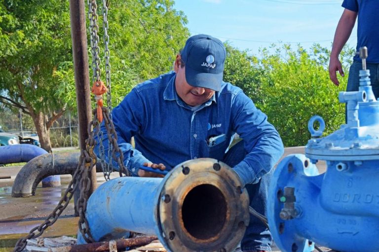 Sin agua colonias de Culiacán por ruptura de tubería