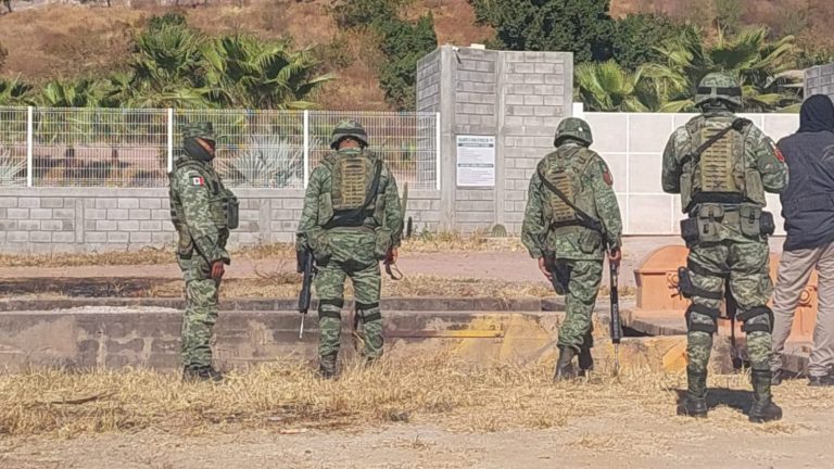 Localizan con golpes cadáver en canal de ‘El Tamarindo’