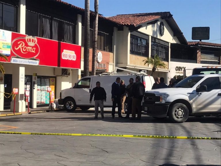 Hallan 6 cuerpos en vehículo abandonado en Tijuana