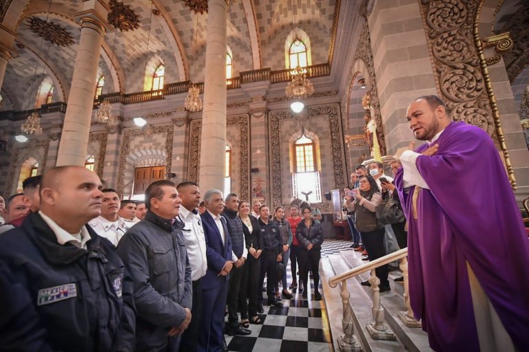 Pide cura a Tránsitos sean dignos portadores del uniforme