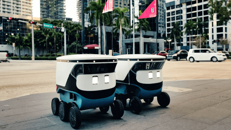Uber reparte comida con robots en Miami