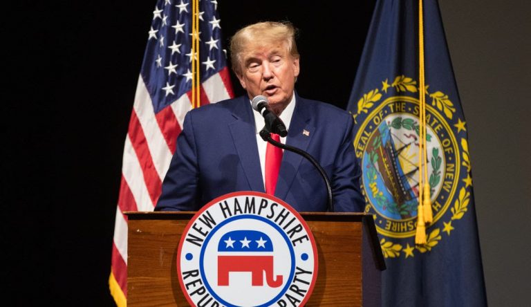 Presume Trump haber sometido a AMLO