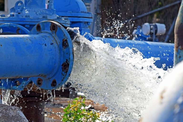 Después de una semana, restablecen servicio de agua en Escuinapa