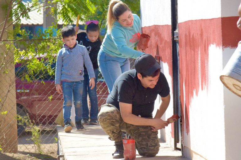 Le cumple alcalde a Chinobampo