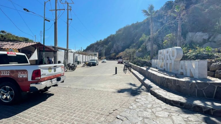 No se privatizará la escollera del Faro: alcalde