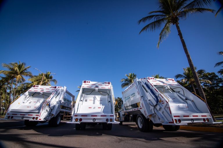 Incorpora Culiacán 3 nuevos camiones de la basura tras quema