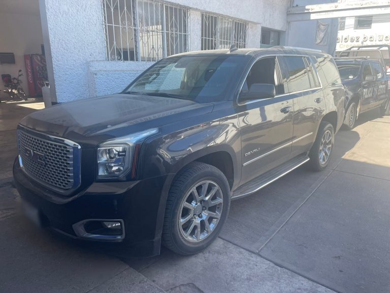 Recuperan camioneta que fue despojada en ‘La Costera’