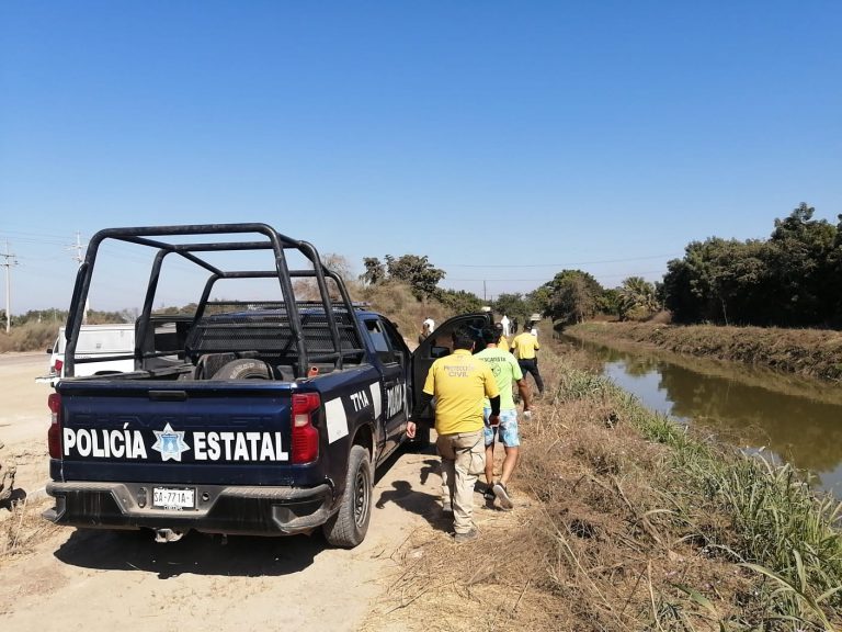 Hallan cadáver flotando en canal de Balbuena, Navolato