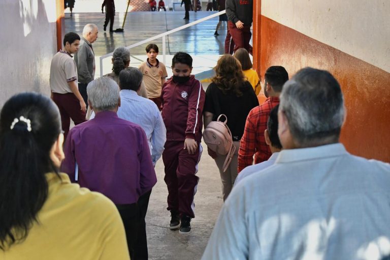 Entrenarán a niños en escuelas, en caso de balaceras