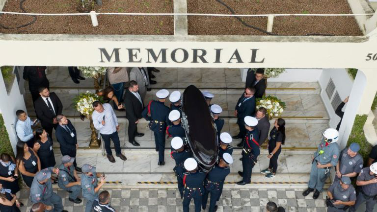 Pelé es sepultado en Santos, el cementerio más alto del mundo