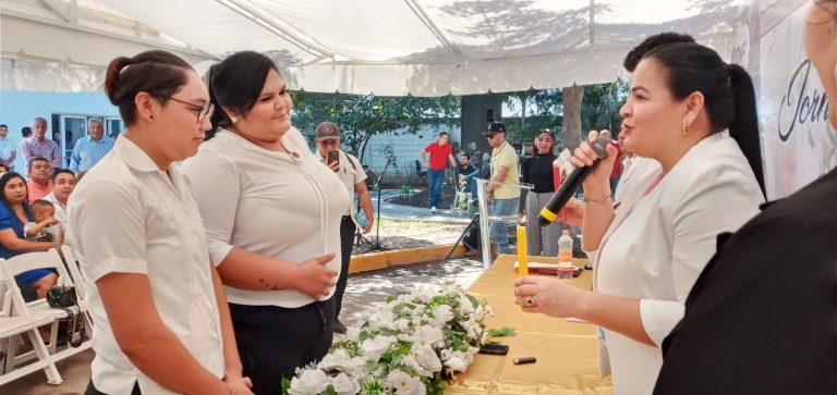 ¡Formalmente en matrimonio! Boda masiva en el DIF Navolato