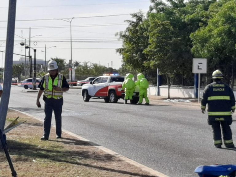 Era aceite vegetal, el contenido del bidón en cruce de la UAdeO