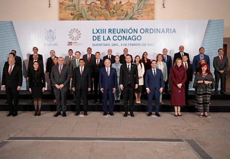 Acuerdan gobernadores fortalecer federalismo con mayor democracia