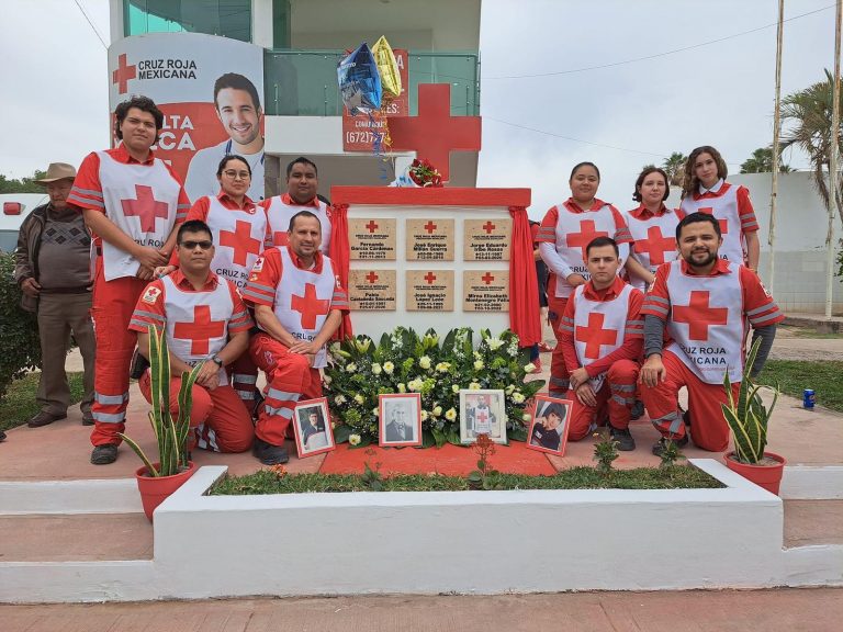 Honra Cruz Roja Navolato a voluntarios caídos