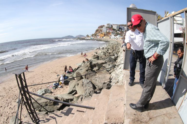 Listo Olas Altas para Combate Naval