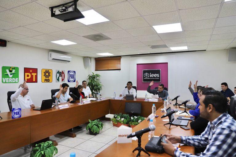 Aprueban límites de financiamiento privado a partidos