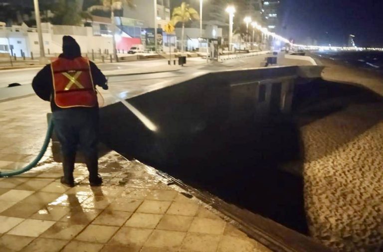 Madrugan para limpieza en zonas de carnaval