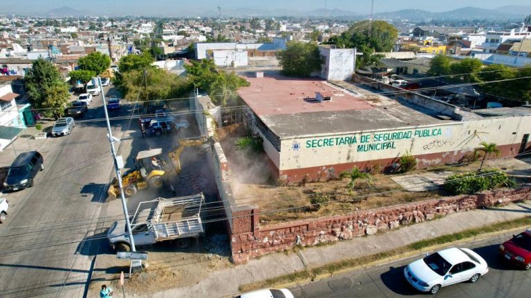 Destina Mazatlán $253 millones para centros deportivos y culturales