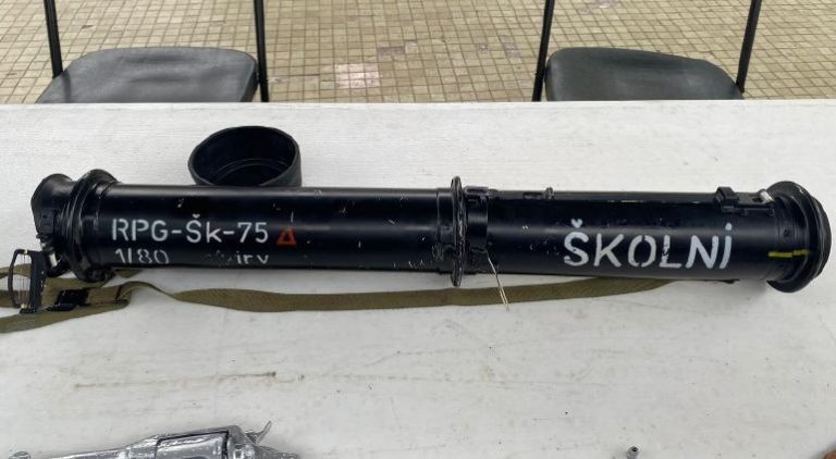 Entregan bazuca en canje de armas en Chihuahua