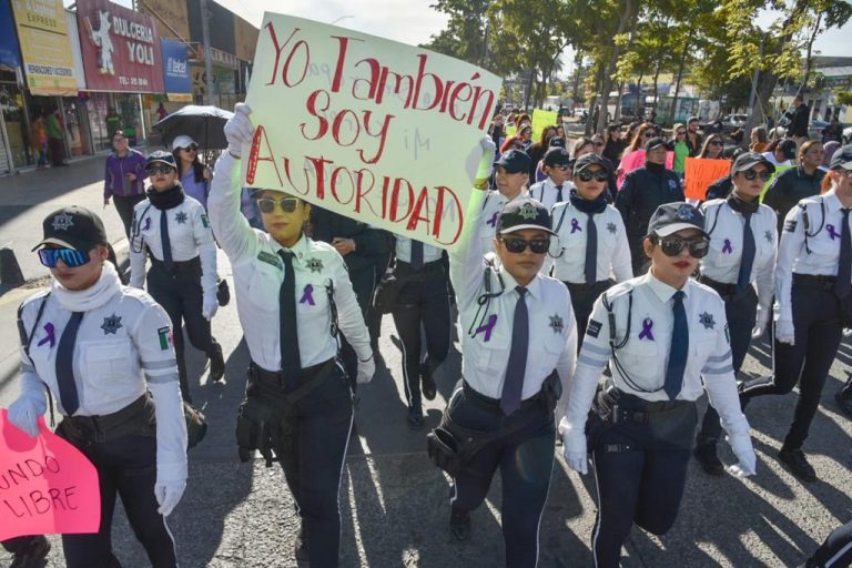 Se suman en Los Mochis a marcha pacífica