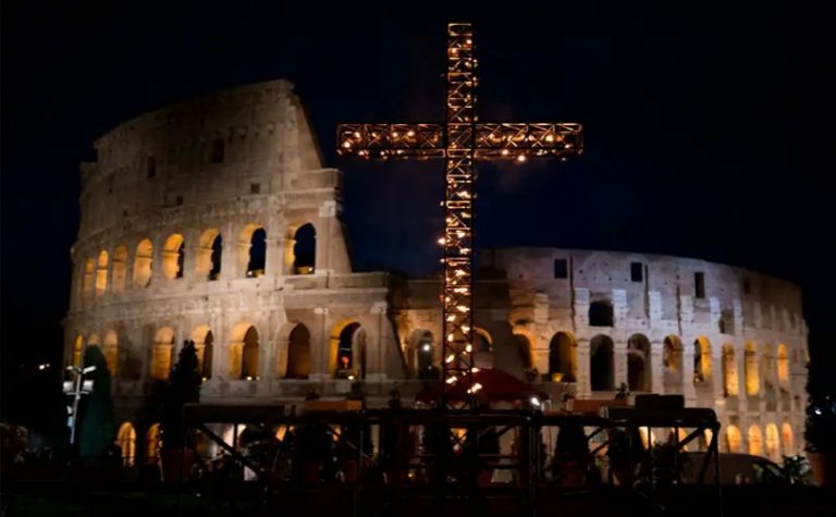 El Papa Francisco no presidirá el Vía Crucis del Coliseo