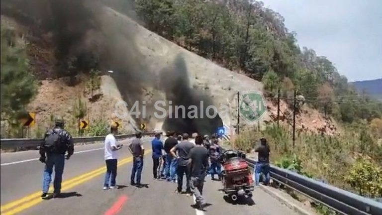 Cierran la Mazatlán-Durango; un muerto y 4 heridos