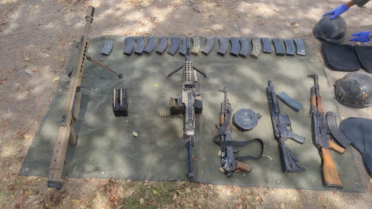 Incautan armamento y autos en Eldorado