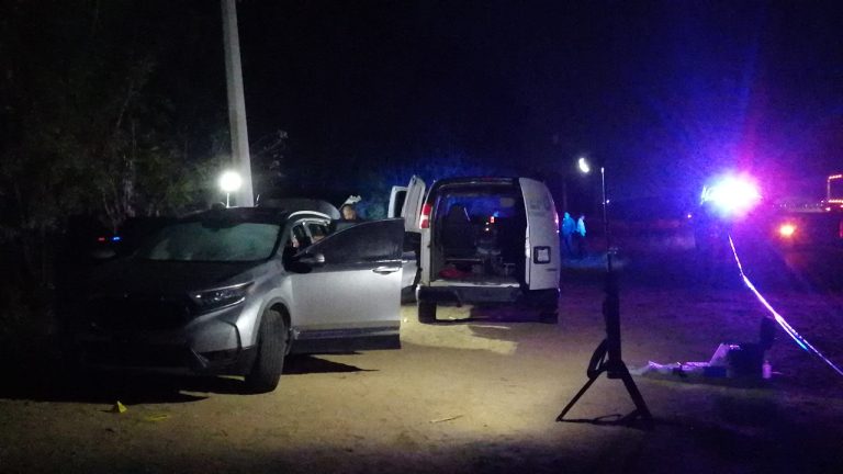 Encuentran 4 cadáveres torturados en una camioneta