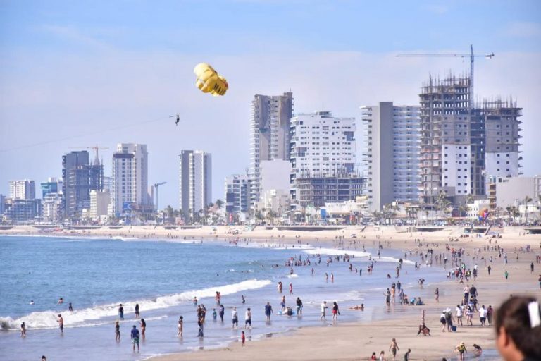 Estima Mazatlán ganancias por $180 millones este ‘puente’