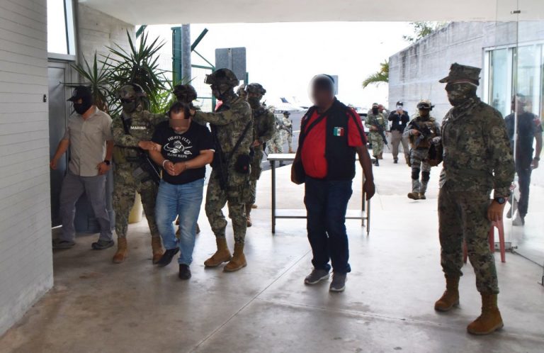 Trasladan a ‘El 15’, lo llevan de Sinaloa a Cancún