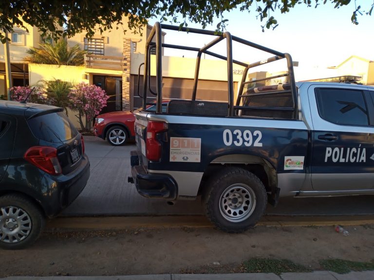 Lo encuentran asesinado al interior de vivienda