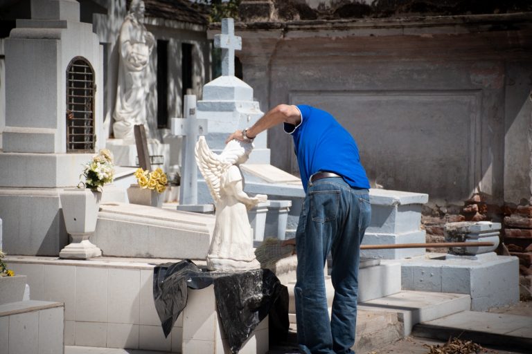 Espera Culiacán 50 mil personas en cementerios