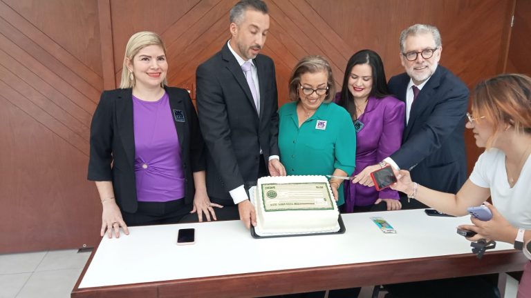 Caerá el Congreso en parálisis legislativa, asegura el PAS