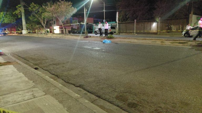 Fallece mujer atropellada al salir de una fiesta