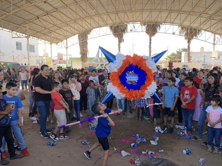 Lleva PAN Navolato y regidor alegría a niños de 12 comunidades