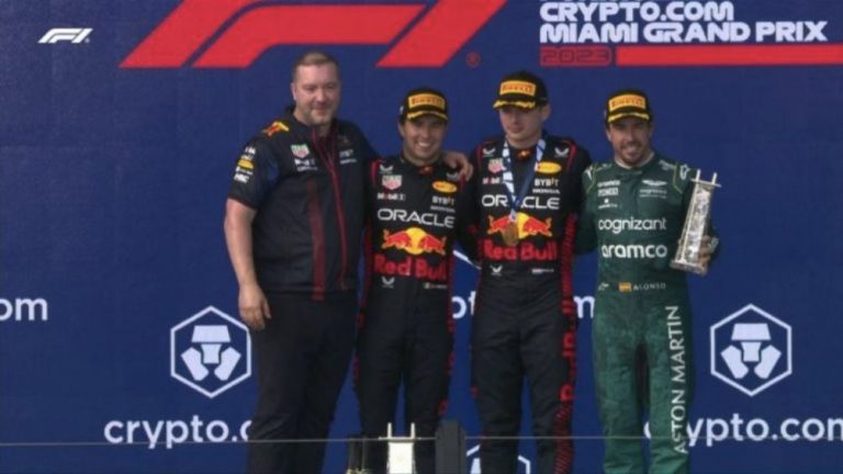 Gana Checo Pérez segundo tras remontar Verstappen en GP de EU