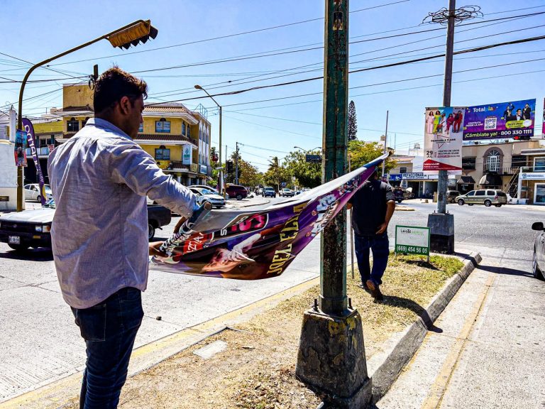 Hace Mazatlán ‘limpia’ por publicidad irregular