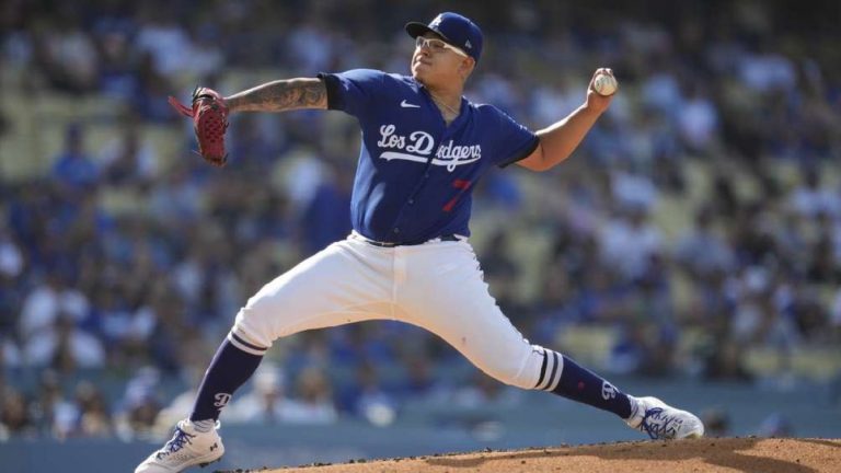 Julio Urías consigue su quinta victoria de la temporada