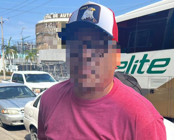 Arrestan a presunto asesino de mujer apuñalada en Los Mochis