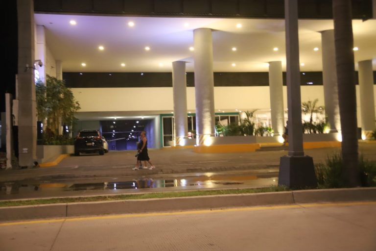 Cae turista dos noveles desde un séptimo piso en hotel de Mazatlán