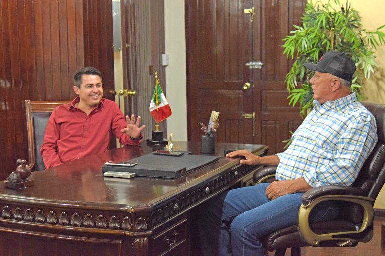 Presumen destitución de secretario del Ayuntamiento de El Fuerte