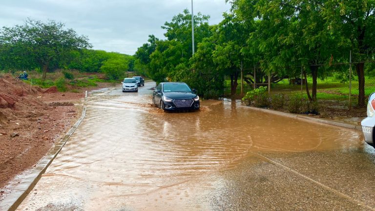 Mitiga Mazatlán con desazolve afectación a 2 mil personas