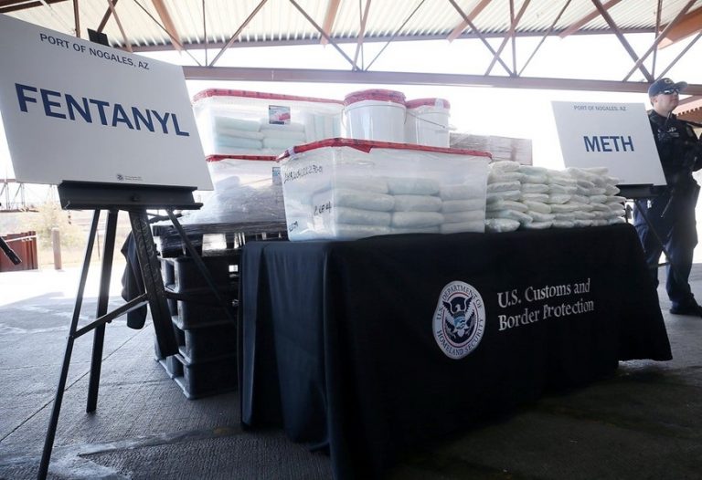 Frena EU a México $60 mdd por no combatir fentanilo