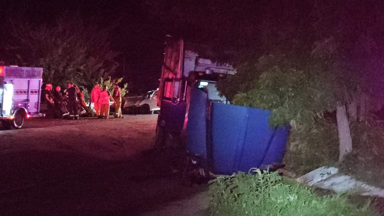 Deja un muerto y 3 heridos choque en El Limón de los Ramos