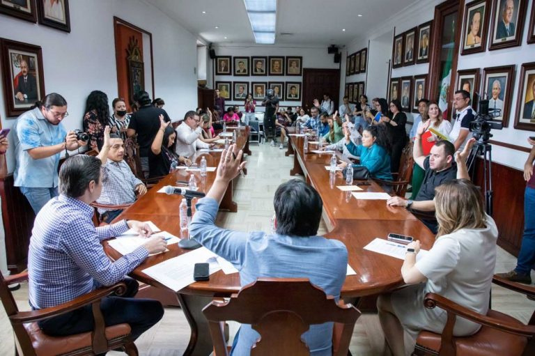 Tachan aberrante voz y no a voto a indígenas en Cabildos