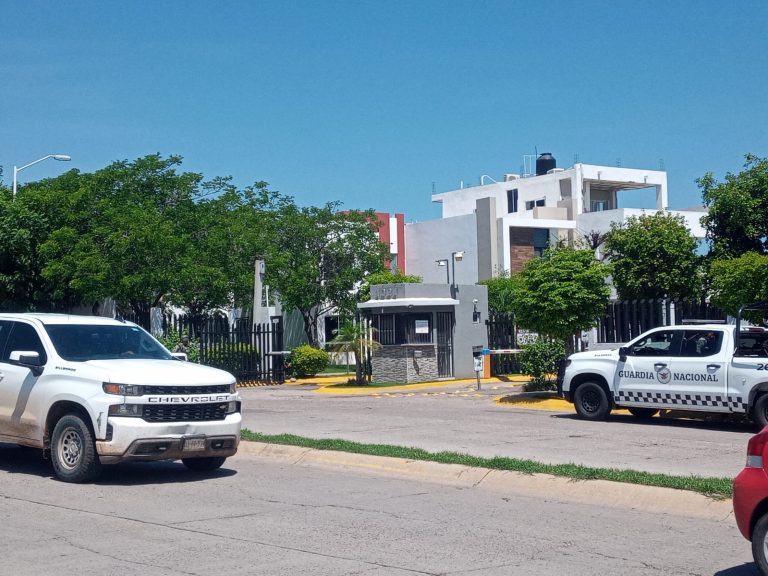 ‘Cercan’ militares dos residencias en privada del sector Santa Fe