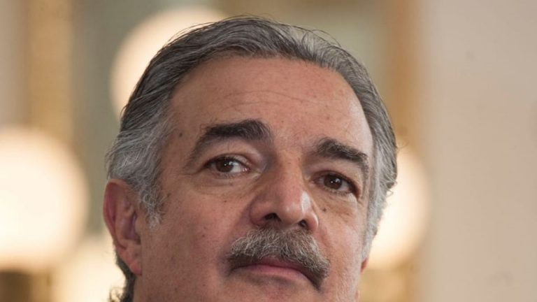 Muere el actor David Ostrosky a los 66 años tras tumor